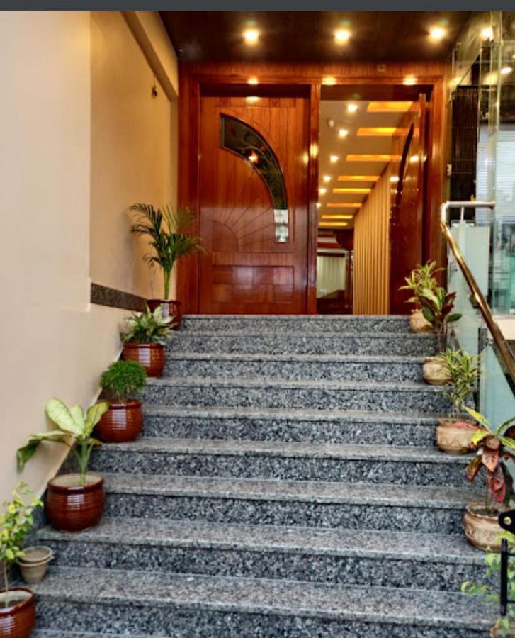 Hotel Benaras Gharana Inn Varanasi Luaran gambar